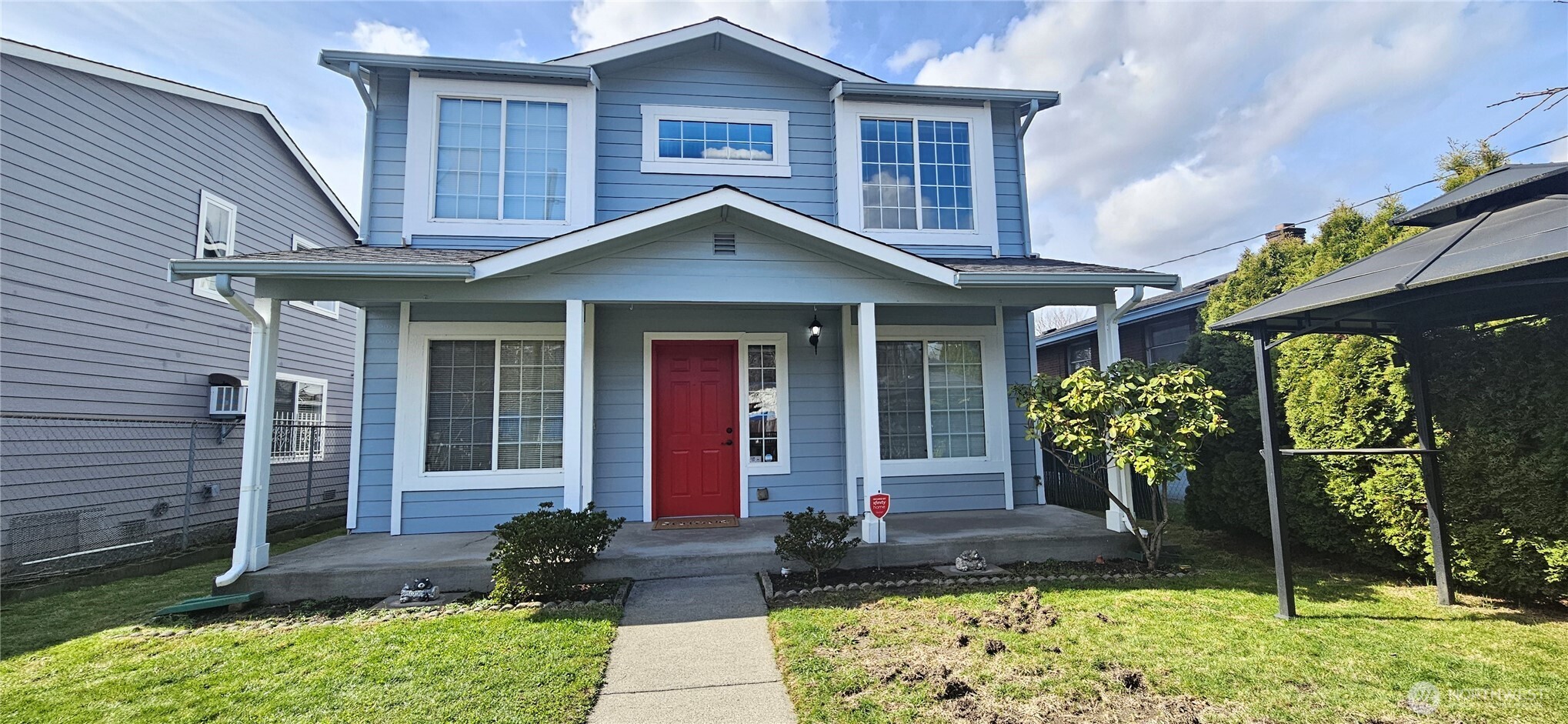 Better than new, this beautifully remodeled home near The Landing and Downtown Renton offers unbeatable convenience with everything within walking distance. Built-in 1996, this well-loved and meticulously maintained property has been recently updated with waterproof vinyl plank flooring throughout, upgraded bathroom hardware and kitchen countertops, a new heater and water heater, central AC, modern stainless steel appliances, and fresh interior and exterior paint. Featuring a spacious living room, a cozy family room, and a two-car garage with back alley access, this home is a rare find—don’t miss out before it’s gone!