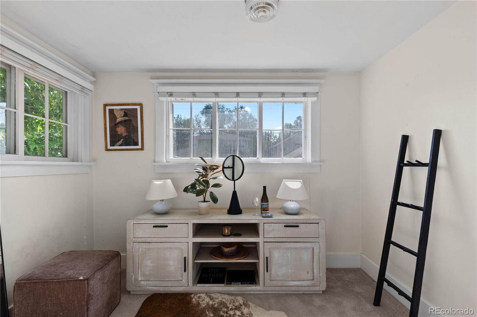 2042 S Humboldt Street