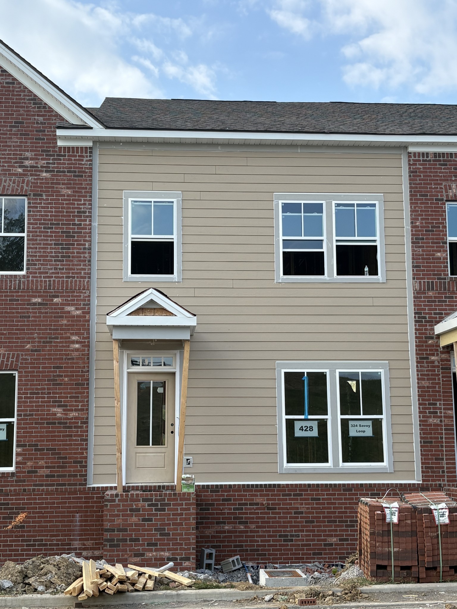 324 Savoy Loop — sold