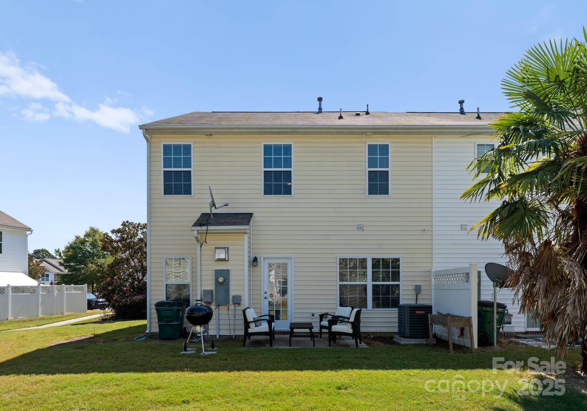 13635 Singleleaf Lane