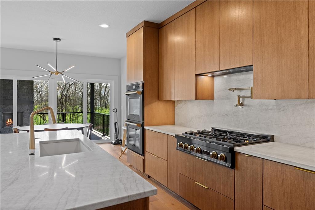 4 Broken Arrow Court