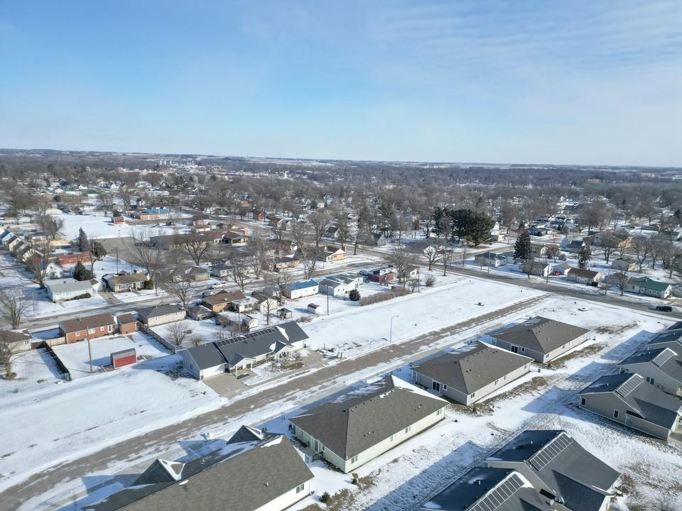 812 Parkside Lane