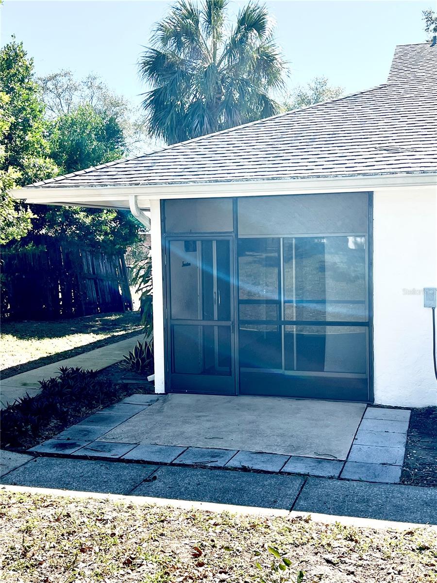 711 Springer Drive 14