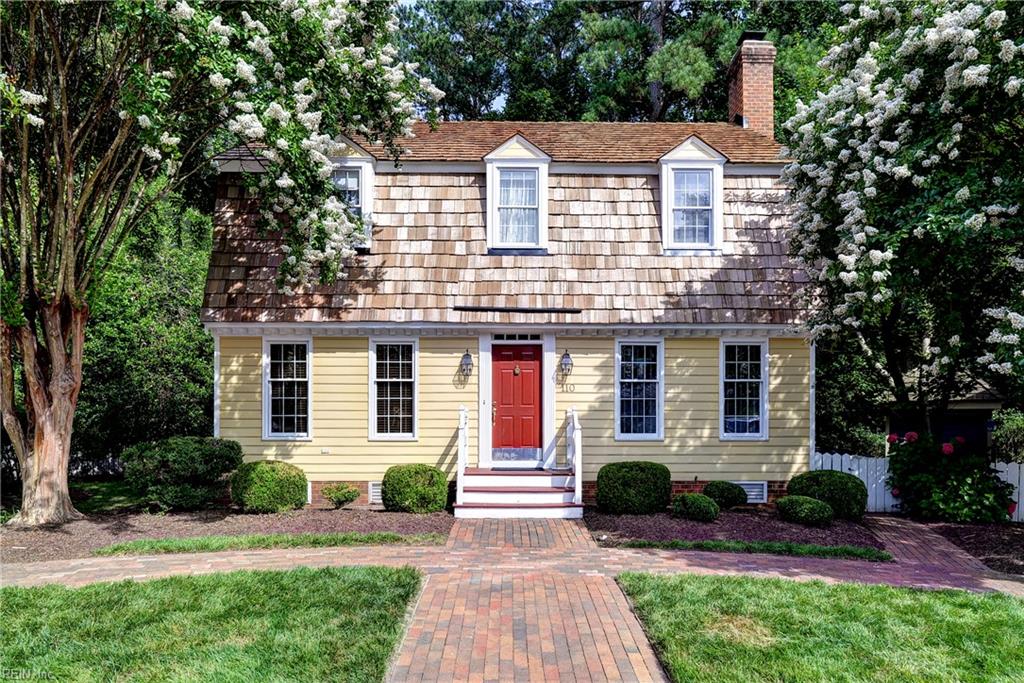Timeless refinement in this pristine 3-4 bedroom, 2 1/2 bath, 18th century-styled Dutch Colonial! Largest lot in Quarterpath Trace, feels like Colonial Williamsburg! Fenced-in backyard w/a wrkshp shed. Refinished hrdwd floors, multi-piece chair rails, crown moldings, and wainscoting! Chinoiserie papered formal Dining Room, Lrge Liv Rm w/wood-burning fplc and cstm built-in corner bookcases. Open, airy Kitchen w/new appliances, glass-top range, and refrigerator! Open Breakfast Room w/ bay window. Butler's Pantry w/ wet bar. Prim BRM Ste on the first floor!! Protected screened-in porch is a sanctuary! Two spacious and light-filled BRMs upstairs, new carpet, one w/custom built-ins! Fully tiled, Jack and Jill Bath. Multi-use additional finished room. NEW cedar shake roof!! Re-painted inside and out last year, downstairs HVAC new in 2019, new crawl space dehumidifier!