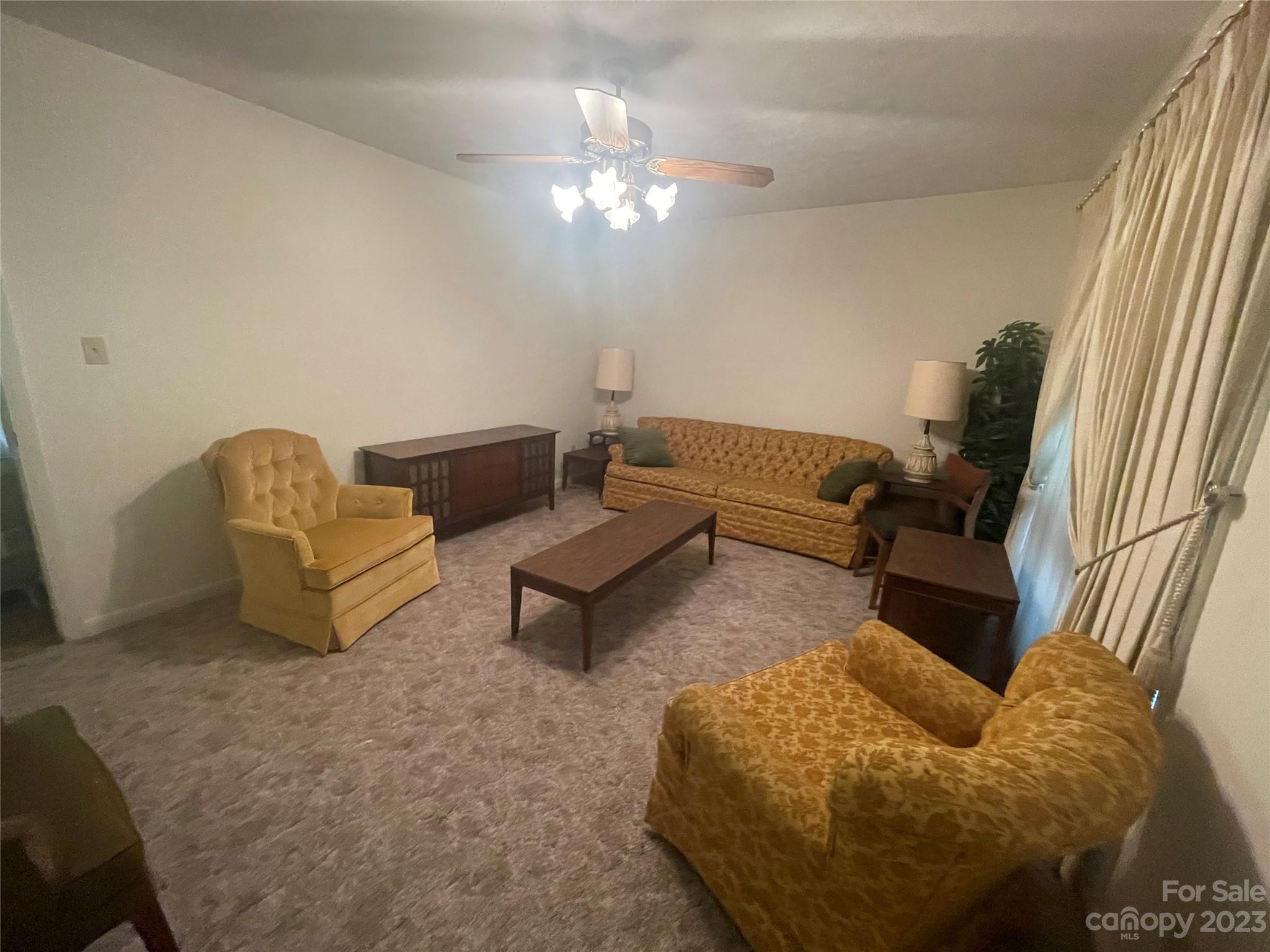 1920 Walt Arney Road