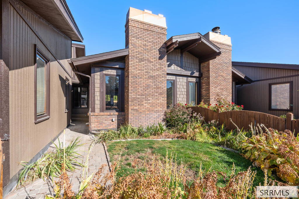 1301 Laurel Drive