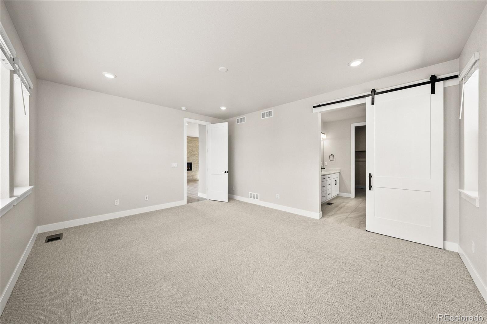 8632 Whiteclover Street