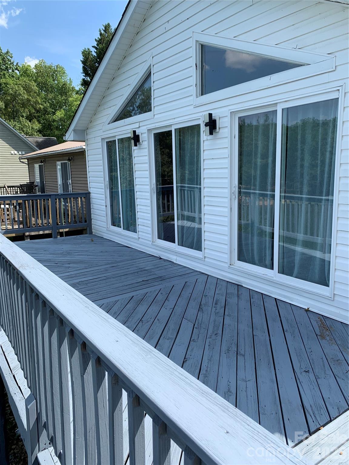 138 Strand Road