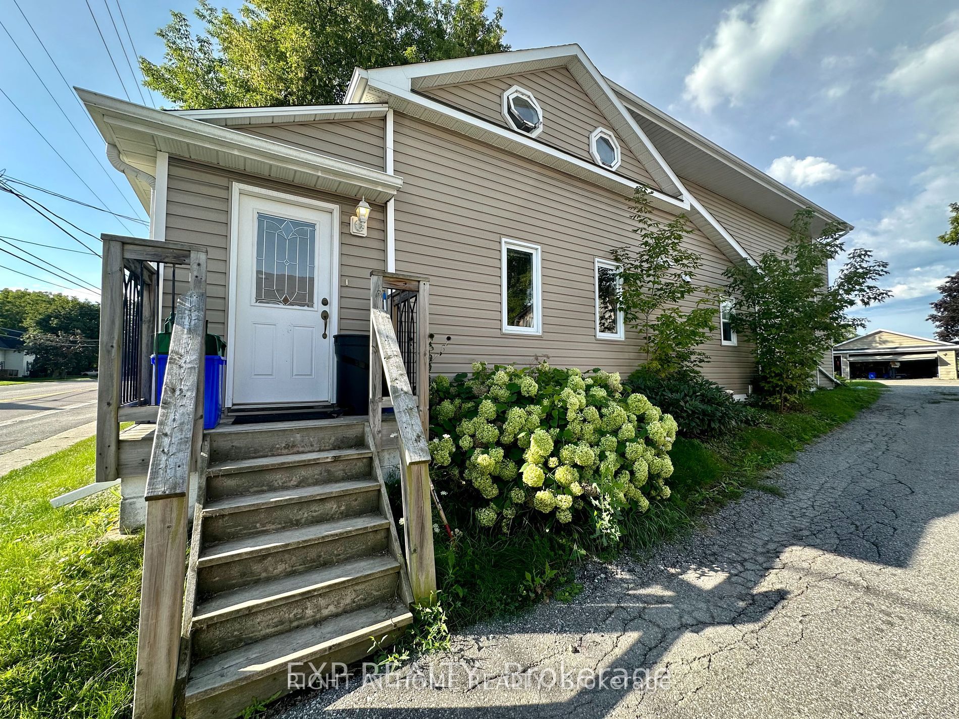 20480 Leslie St Unit 1