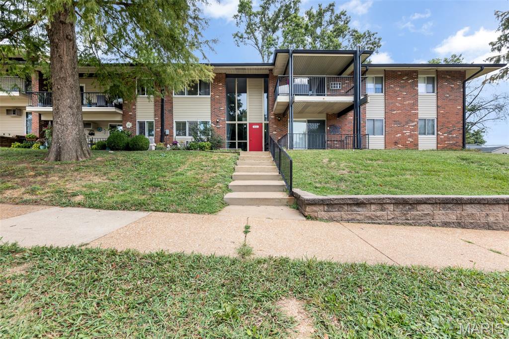 9111 Villaridge Court B