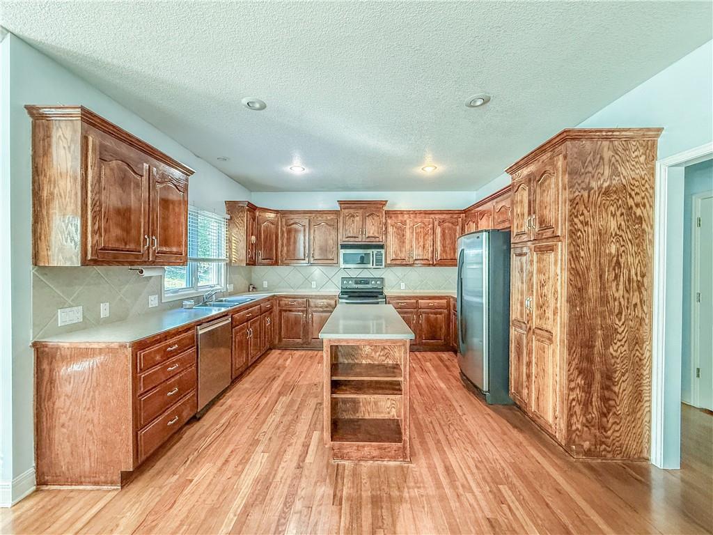 10308 N Lucerne Avenue