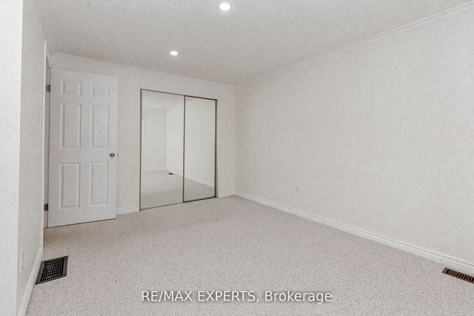 34 Bow Valley Dr 9