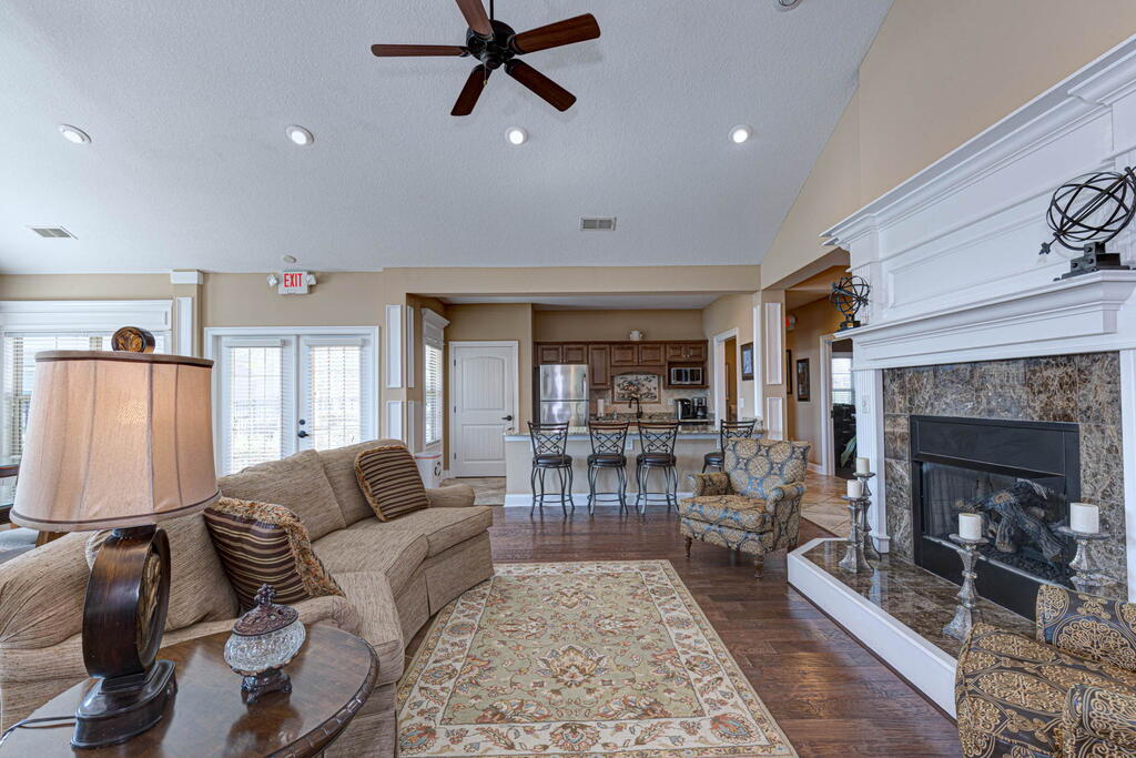 8715 Palazzo Place