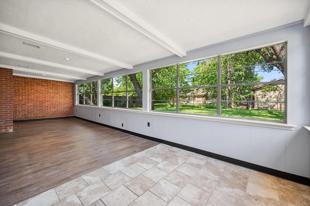5816 Sandra Drive