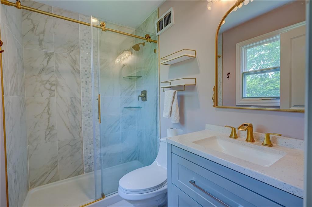 6830 NW Prairie View Road