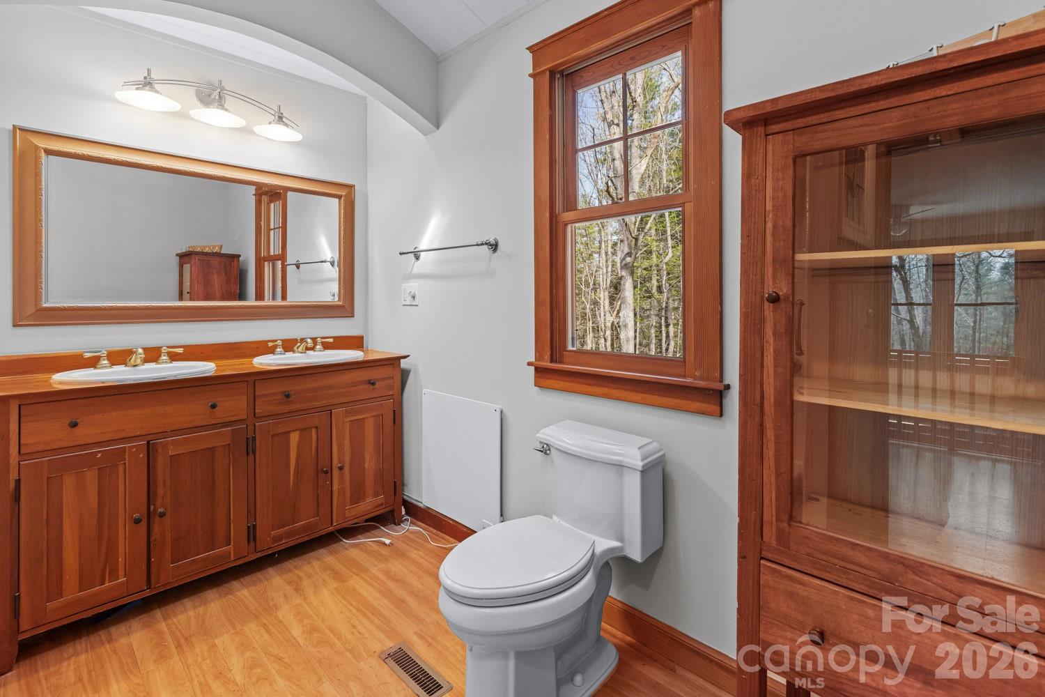 117 Woods View Trail