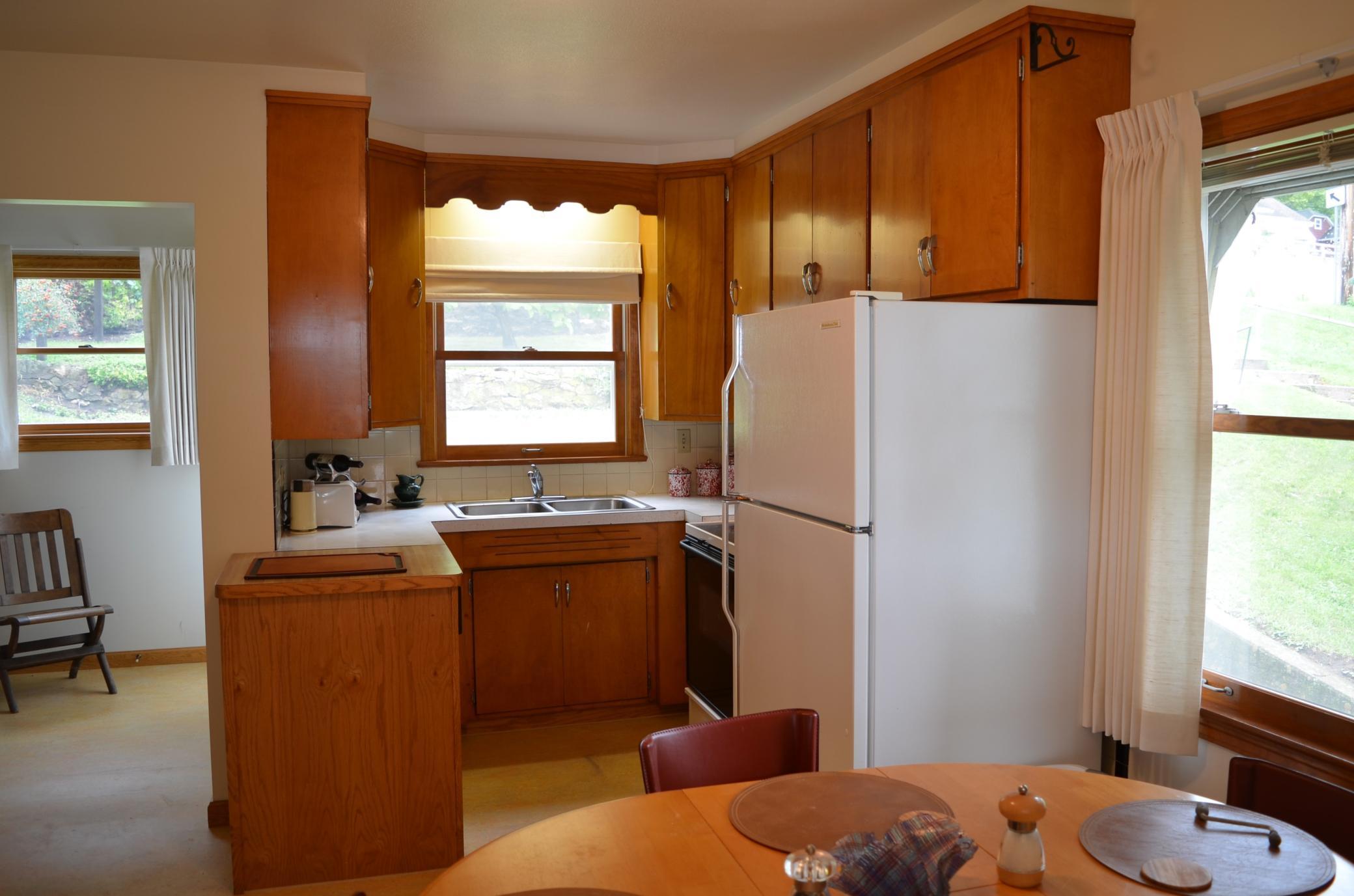 100 E Bluff Street
