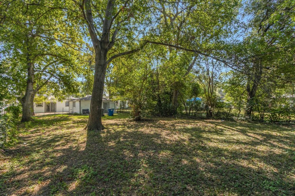 3119 Bertrand Avenue