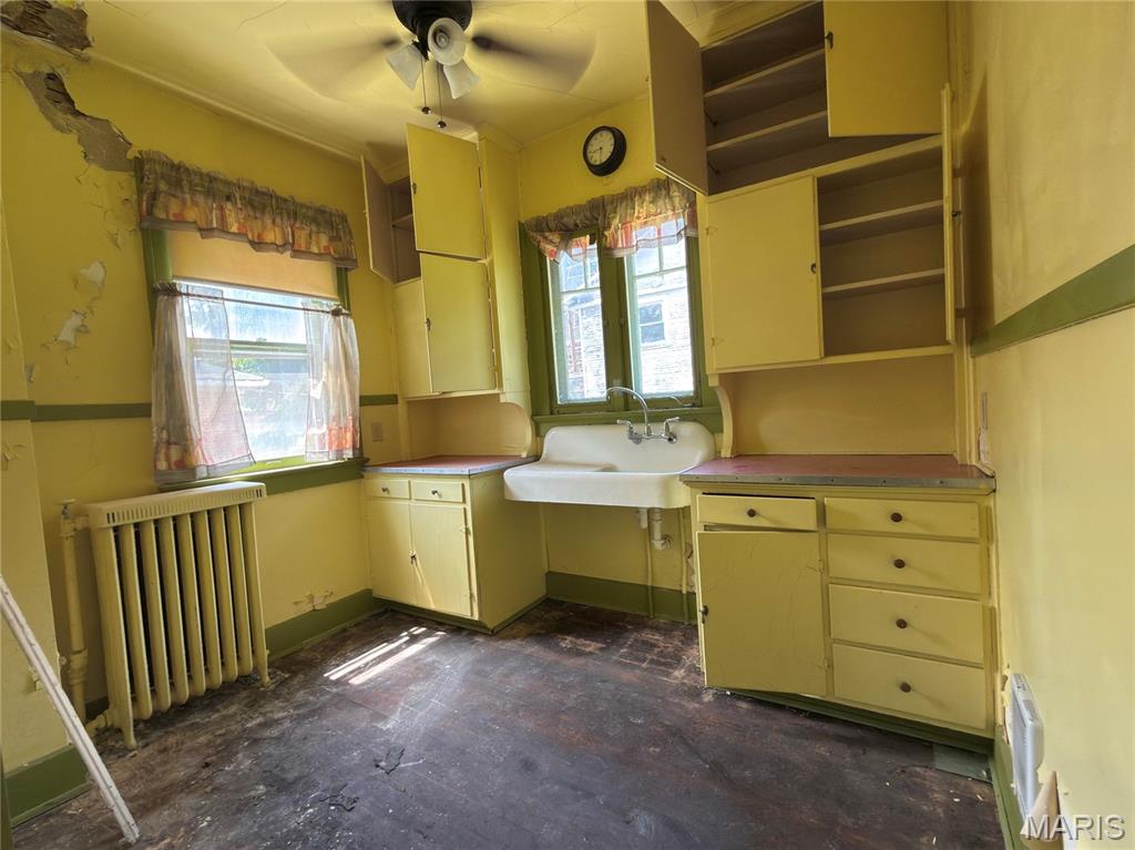 914-914 A Center Street 14A