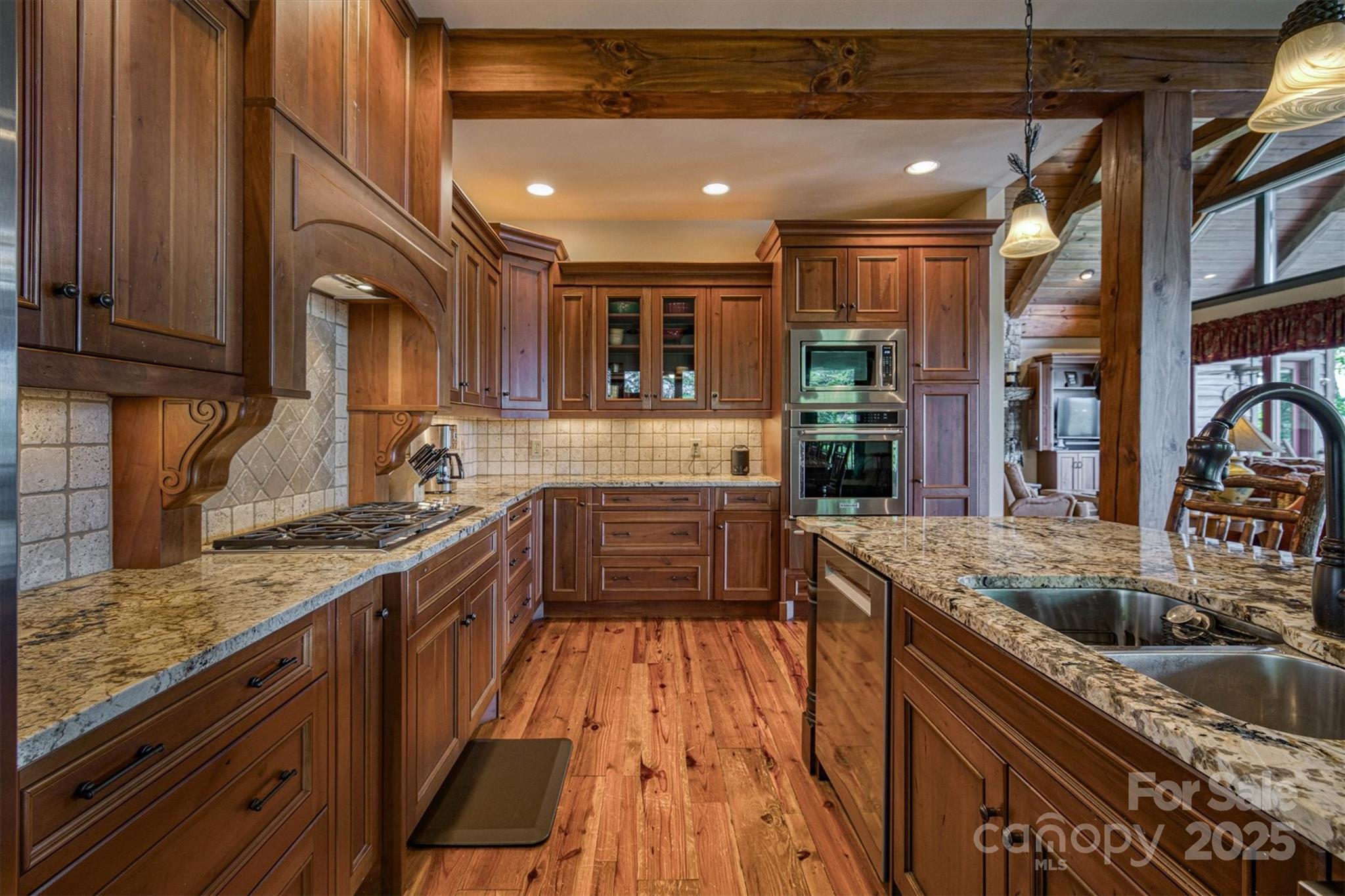 5140 Beech Bluff Drive