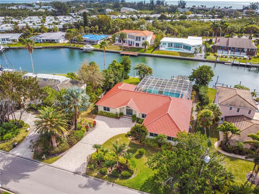 700 Old Compass Road