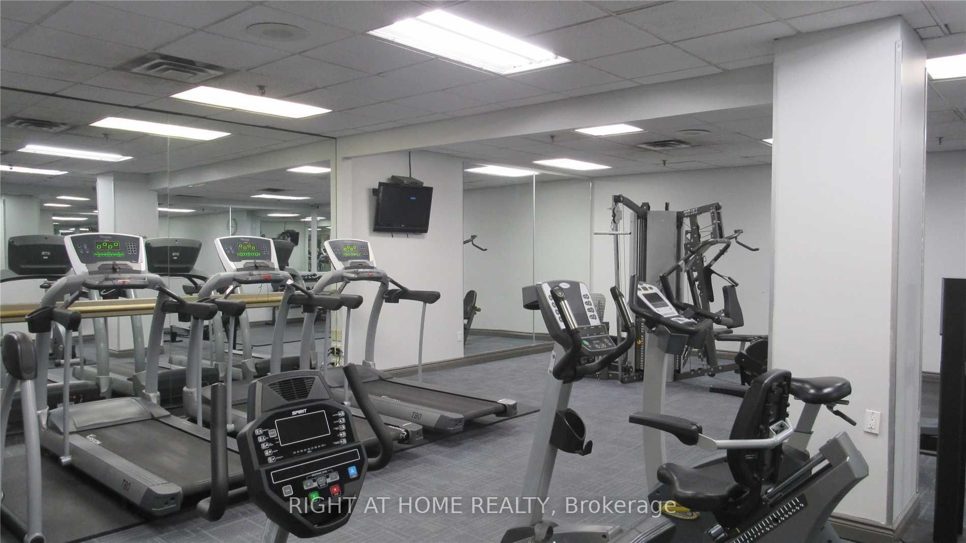 285 Enfield Pl 1009