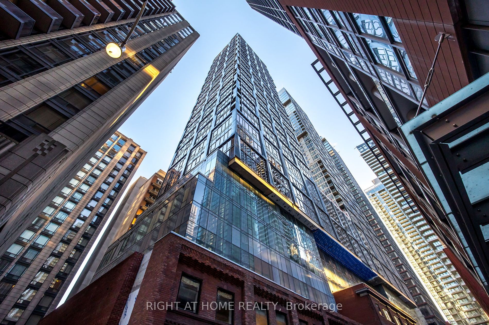 35 S Mercer St 2309
