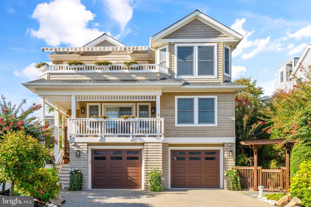 Photo of 120 E. 15th Street, North Beach Haven