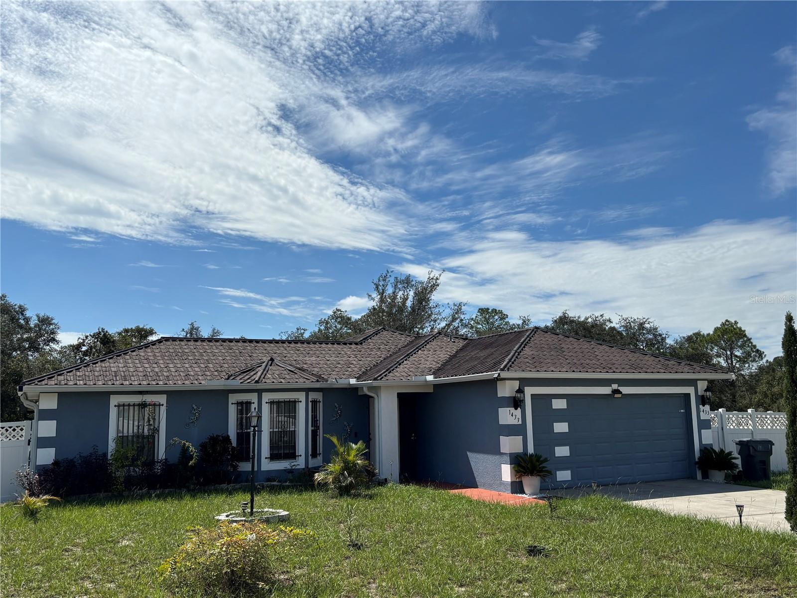 1433 Sarasota Drive