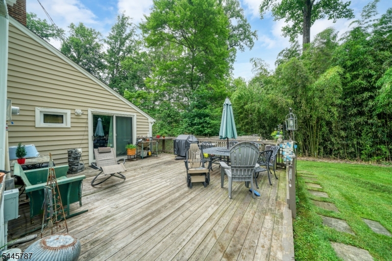 30 Dogwood Dr — photo 26 of 26