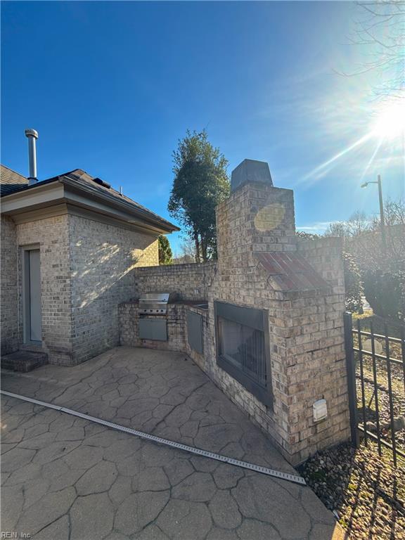 4500 Mcrae Close