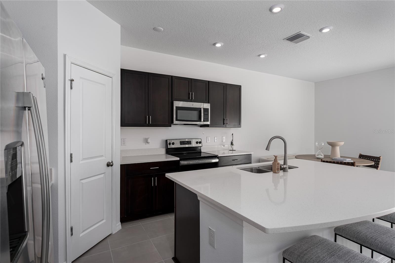 6345 Willowside Street