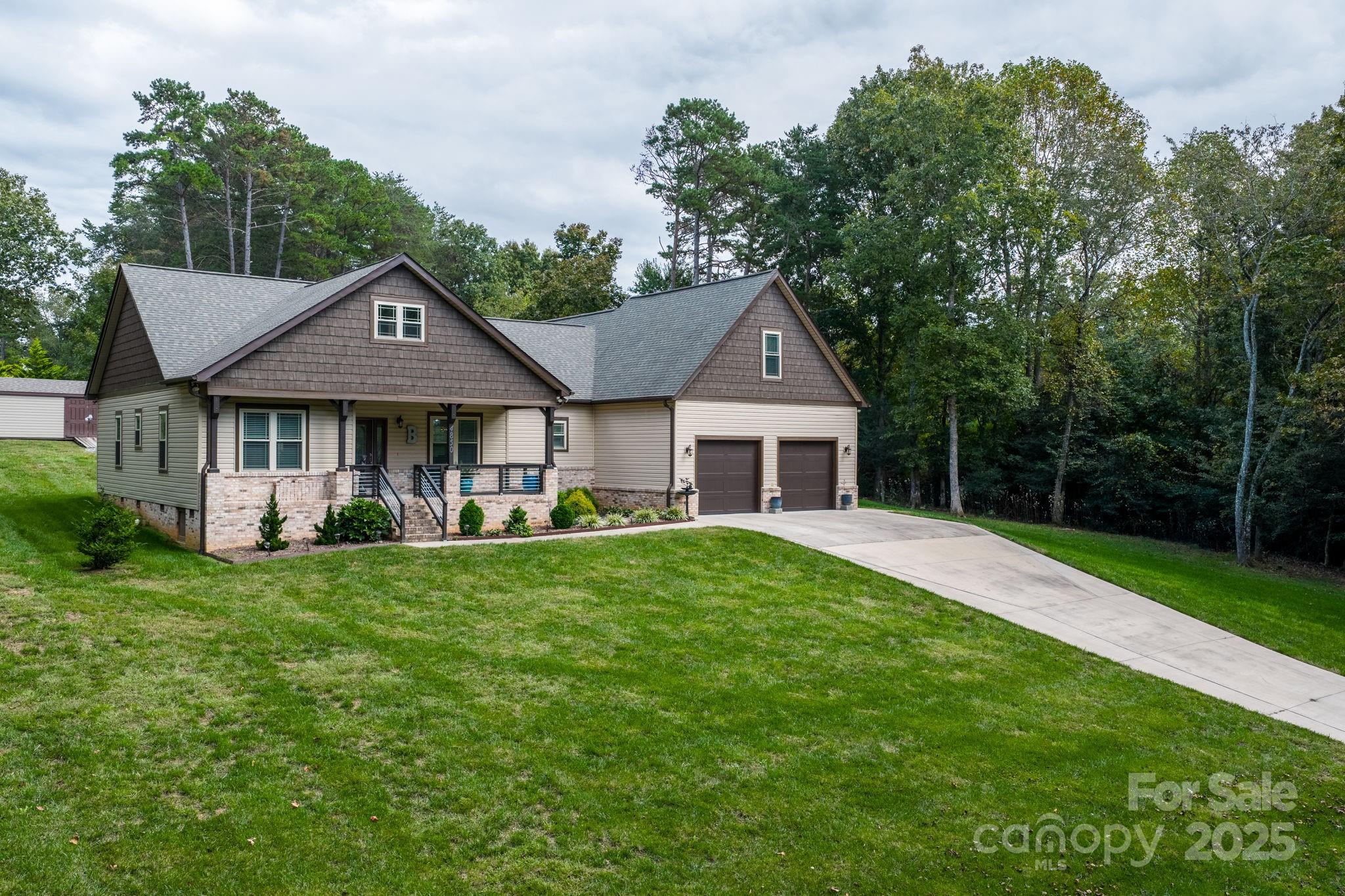 4850 Woodwinds Drive NE