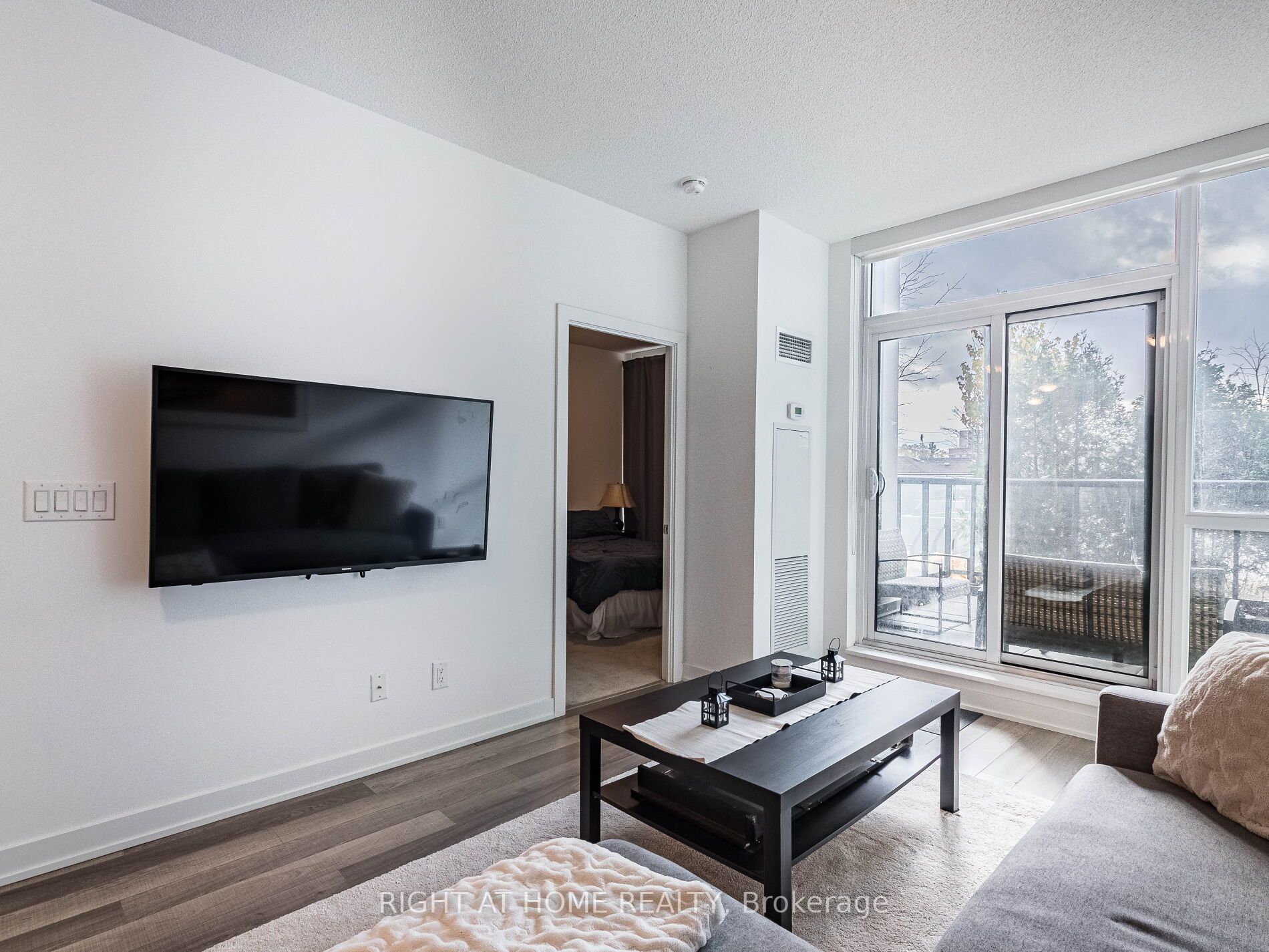 1603 W Eglinton Ave 216