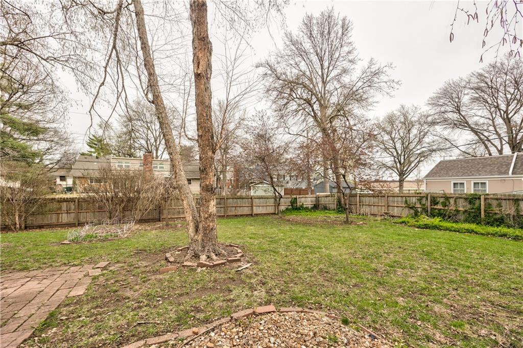 4304 W 83rd Street