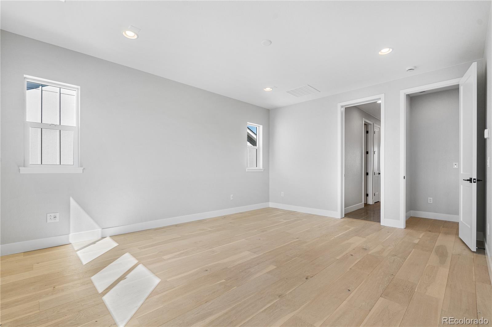 6633 Bridlespur Street
