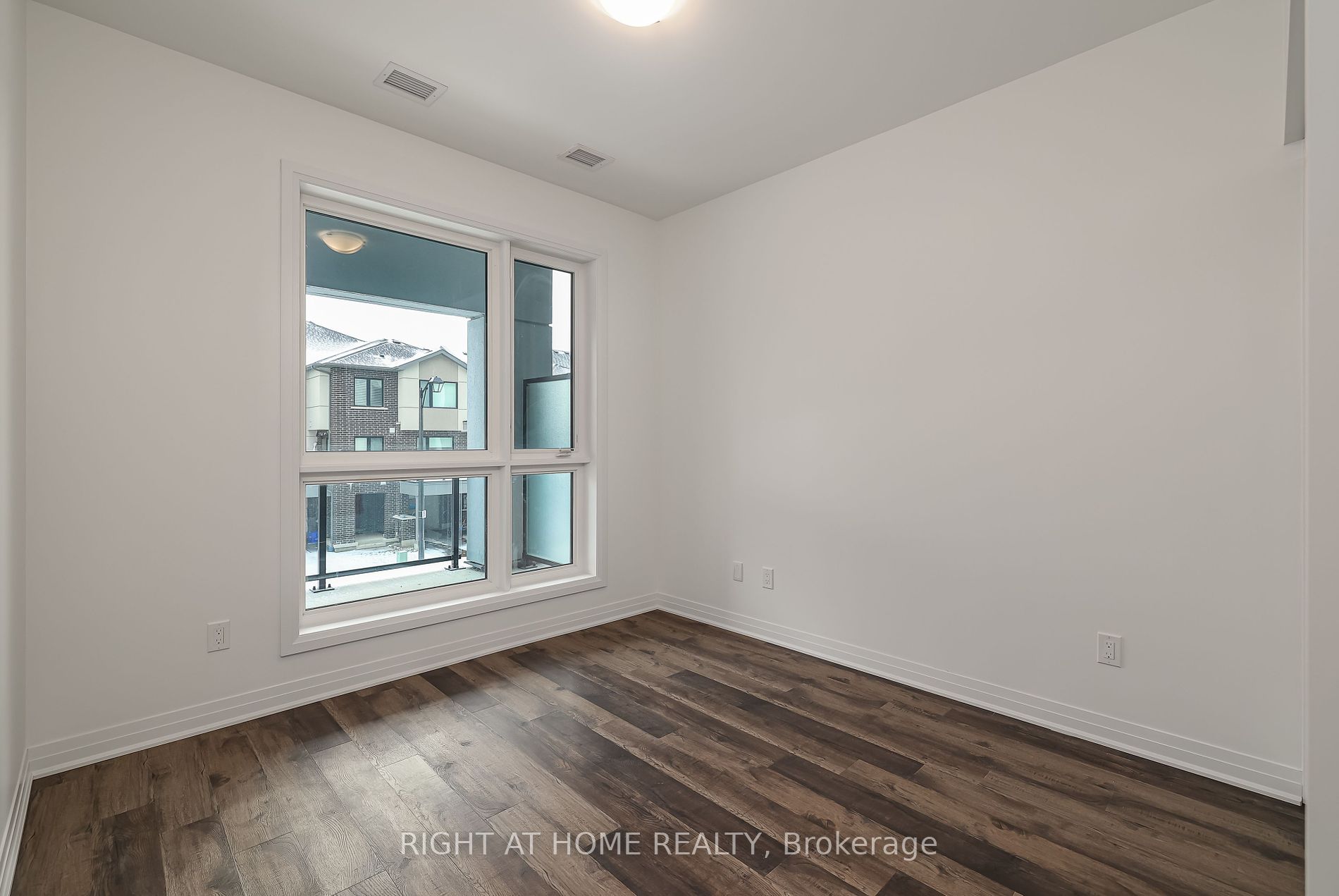 470 Gordon Krantz Ave 217