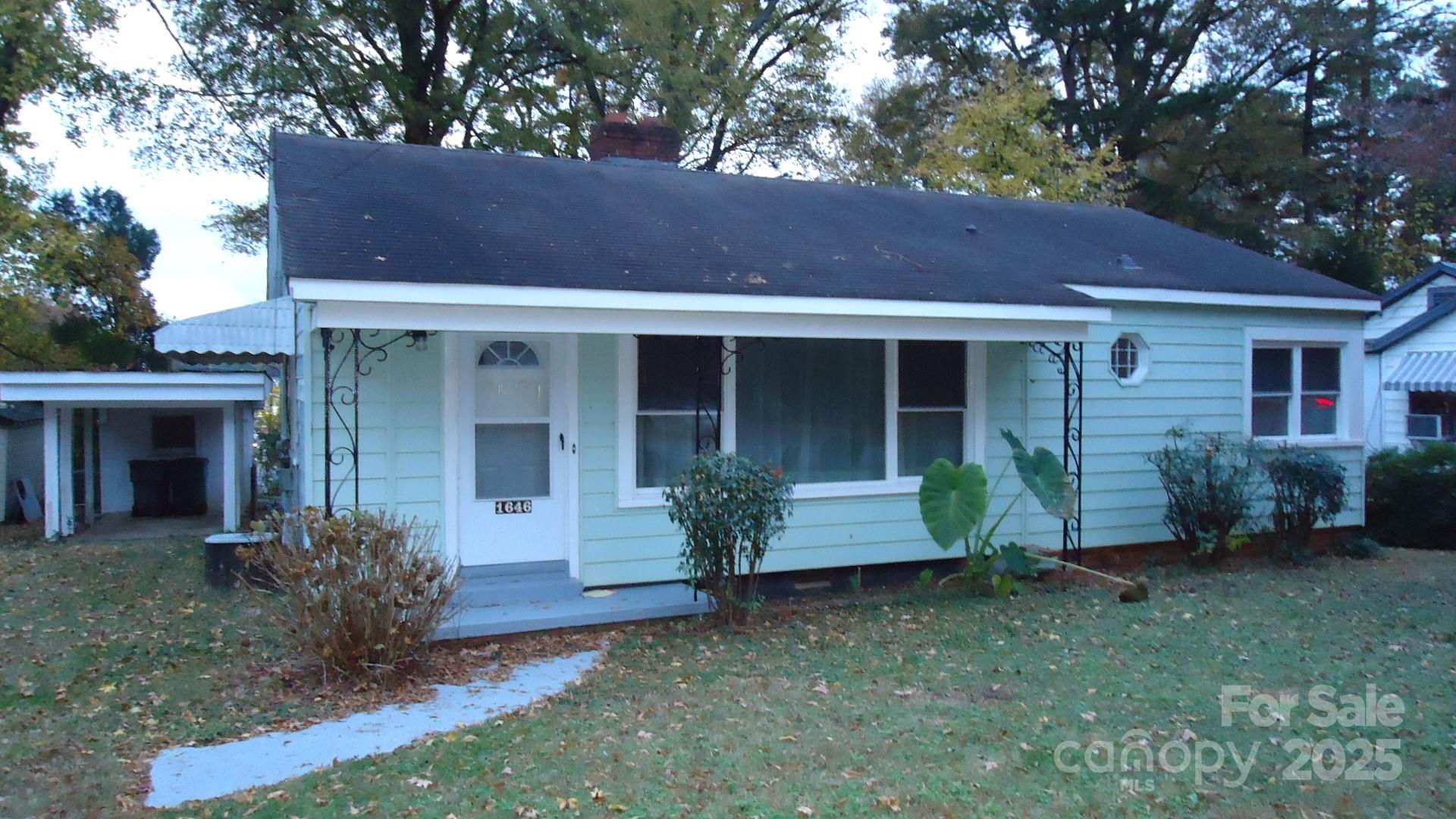 This mid century home is perfectly located in the desirable Plaza Midwood neighborhood, it offers easy access to Uptown and South Charlotte. This quickly appreciating neighborhood is ideally located near the heart of the plaza midwood social district as well as highway 74. 

Located on over a quarter acre lot this property is the perfect canvas to renovate and expand the existing home or completely tear down. 

The home is listed on the tax records as a 3 bedroom 1 bath. The owner has converted one of the bedrooms into a den making it a functional 2 bedroom. 

The property is currently tenant occupied on a month to month to lease. The seller will provide the home vacant or with the tenant still in place.