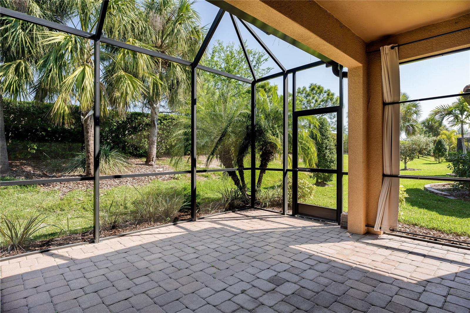 10413 Highland Park Place