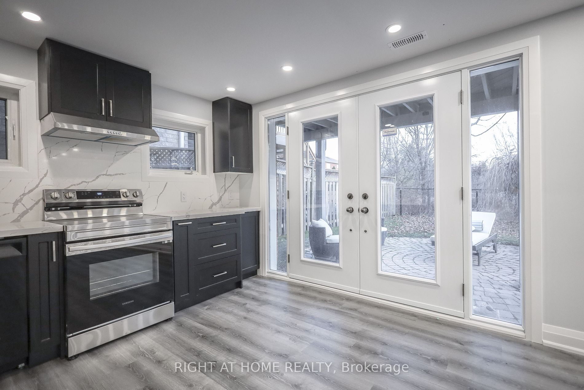 491 Melville Ave Bsmt