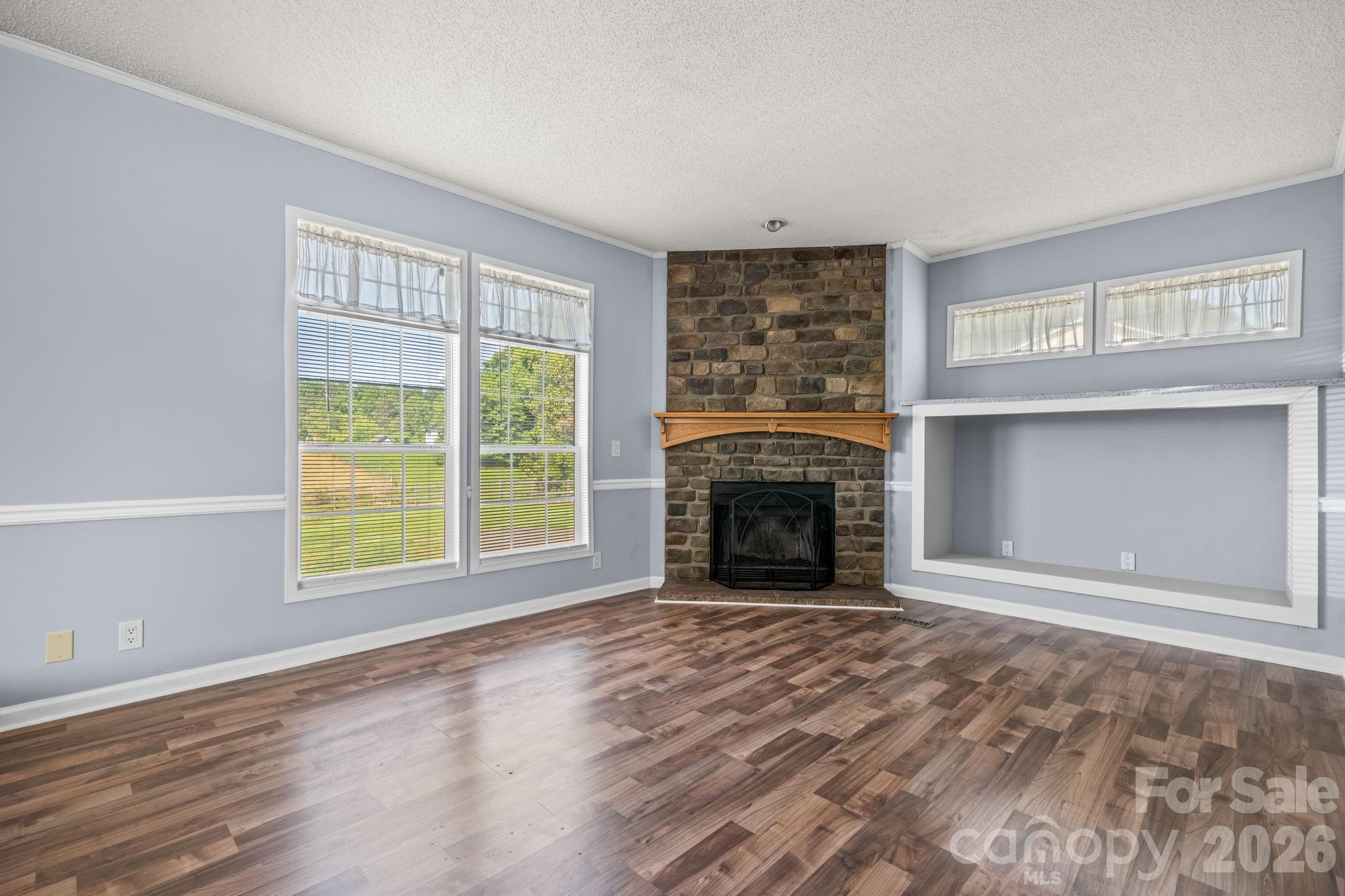 3015 Farm Pond Lane