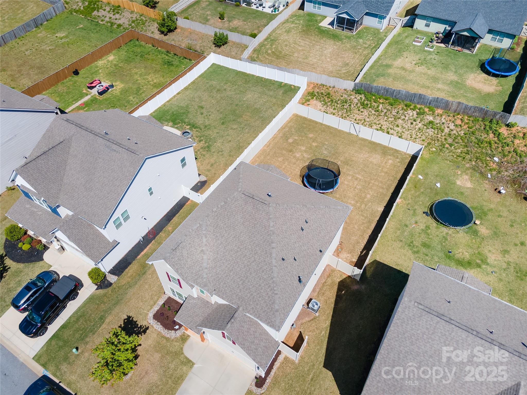 660 Highgarden Lane