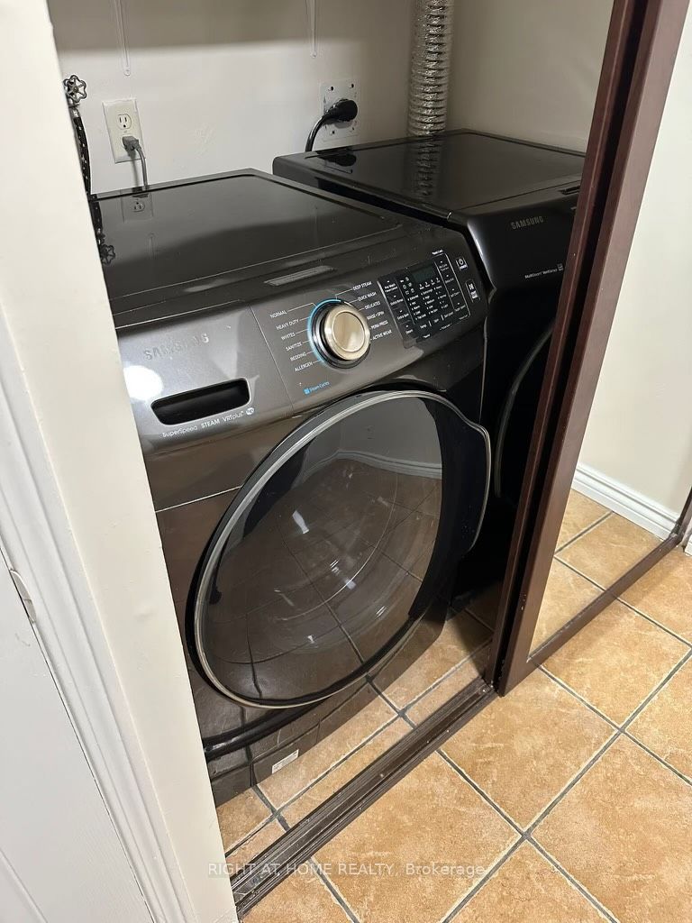 60 Sidney Belsey Cres 103