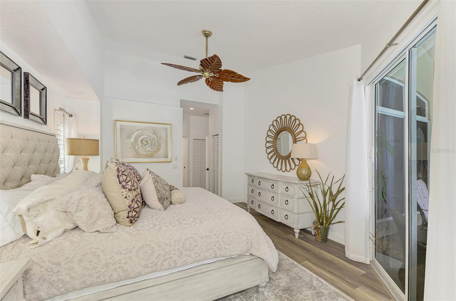 14518 Bridgeview Lane