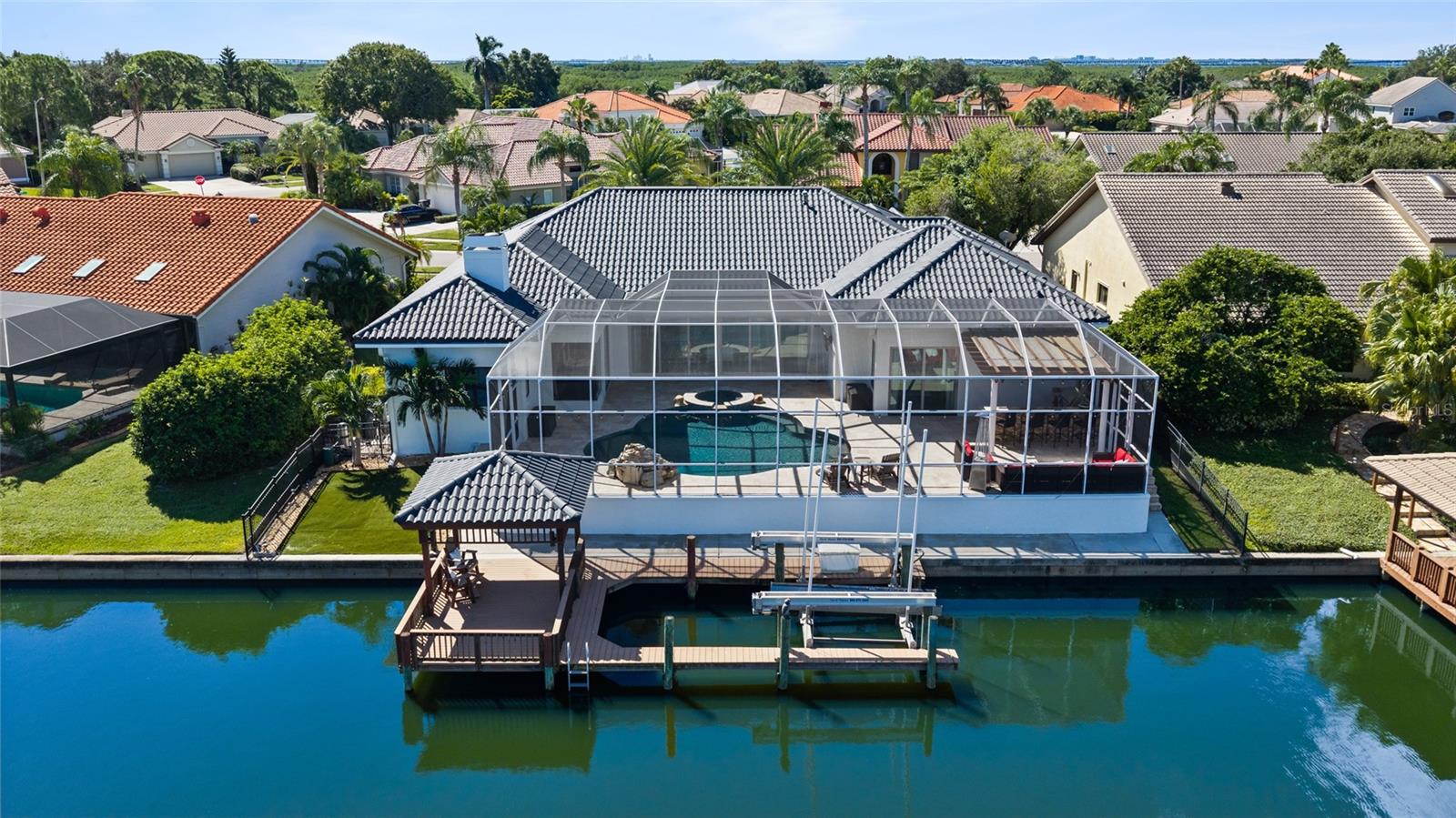 9805 Compass Point Way, Tampa, FL