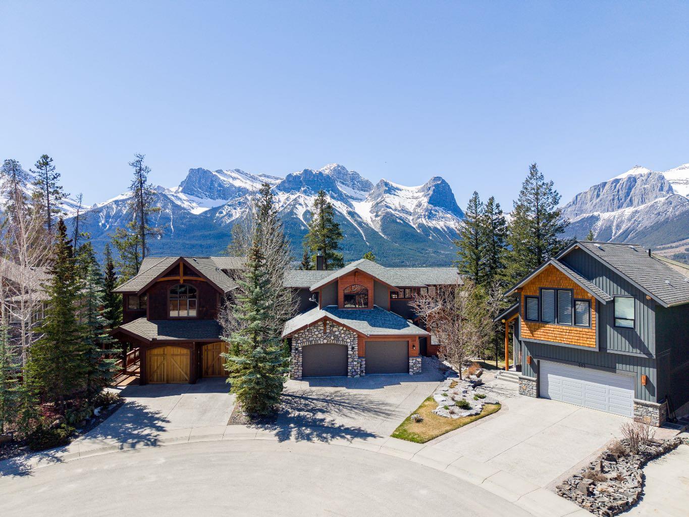 389 Eagle Heights