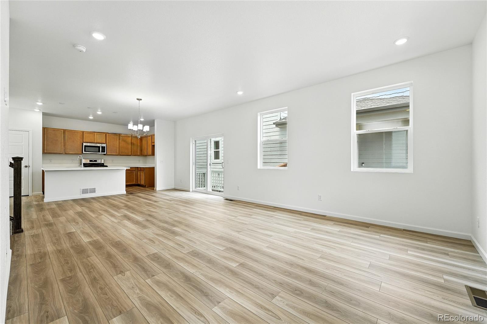 2086 Wagon Wheel Aly