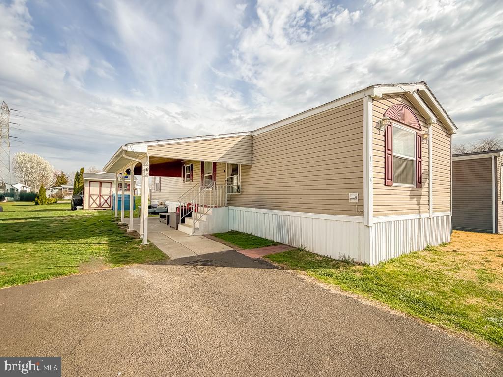 1114 Anders Dr  