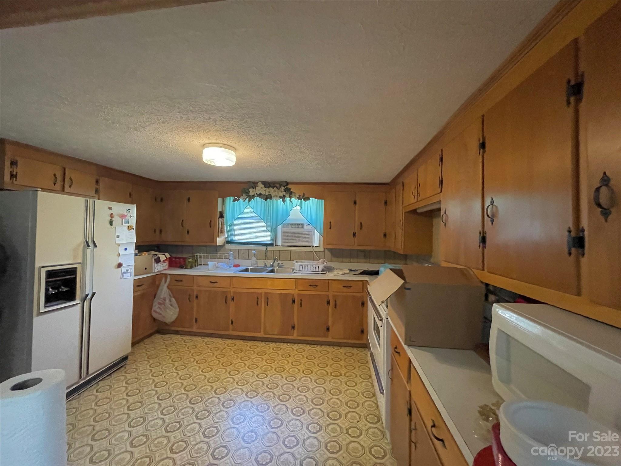 1495 Slope Terrace