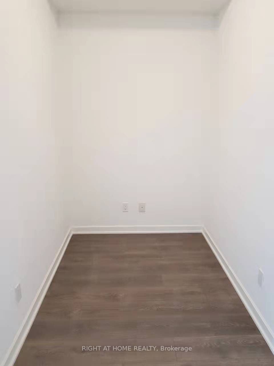 38 Forest Manor Rd 703